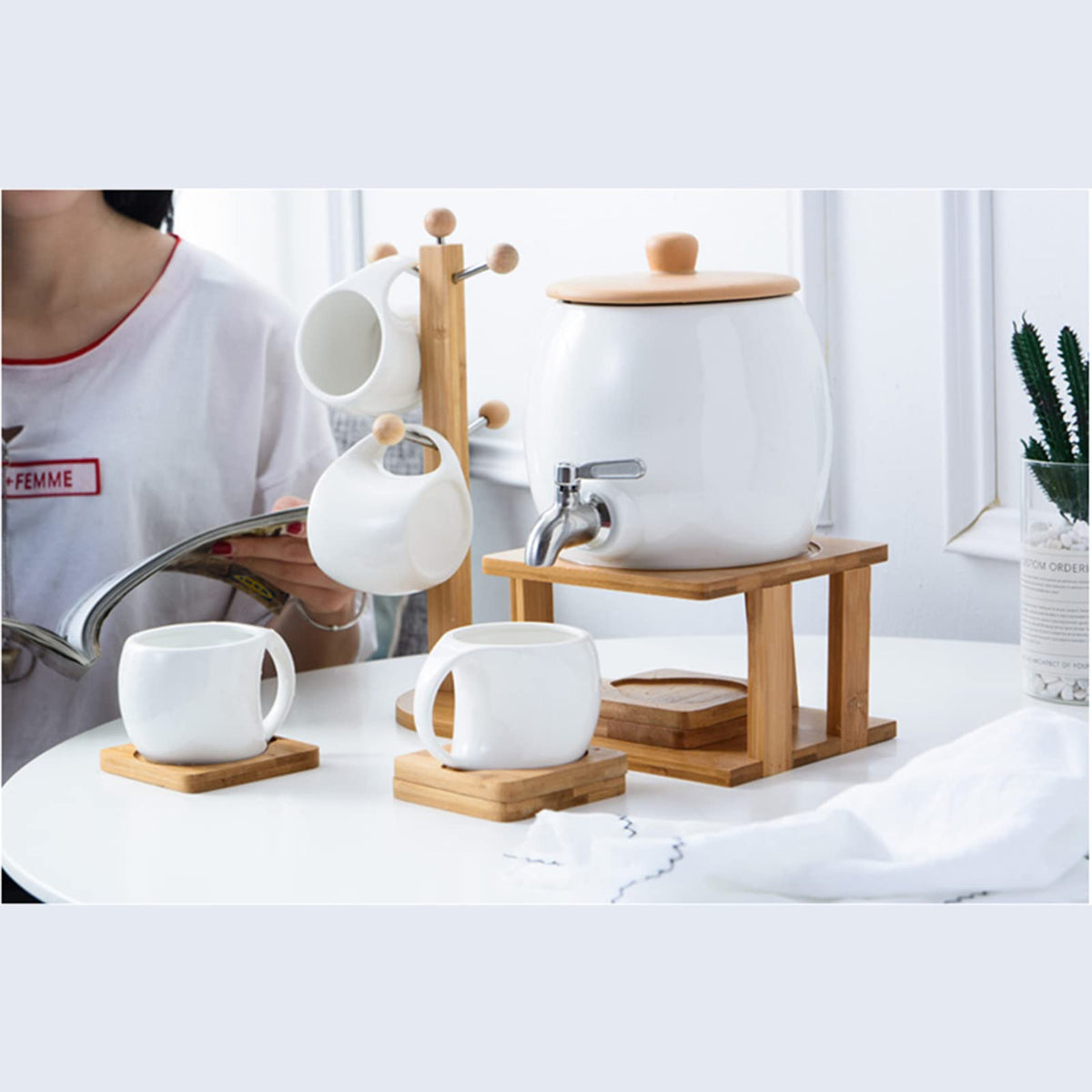 Porcelain Ceramic Crock Water Dispenser with 4 Mugs F5004