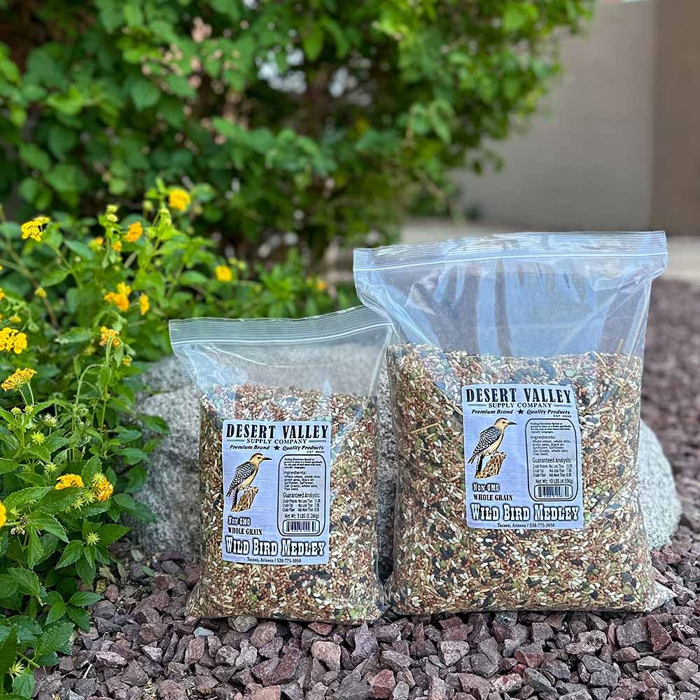 Whole Grain Scratch Feed 10-Pounds I6084