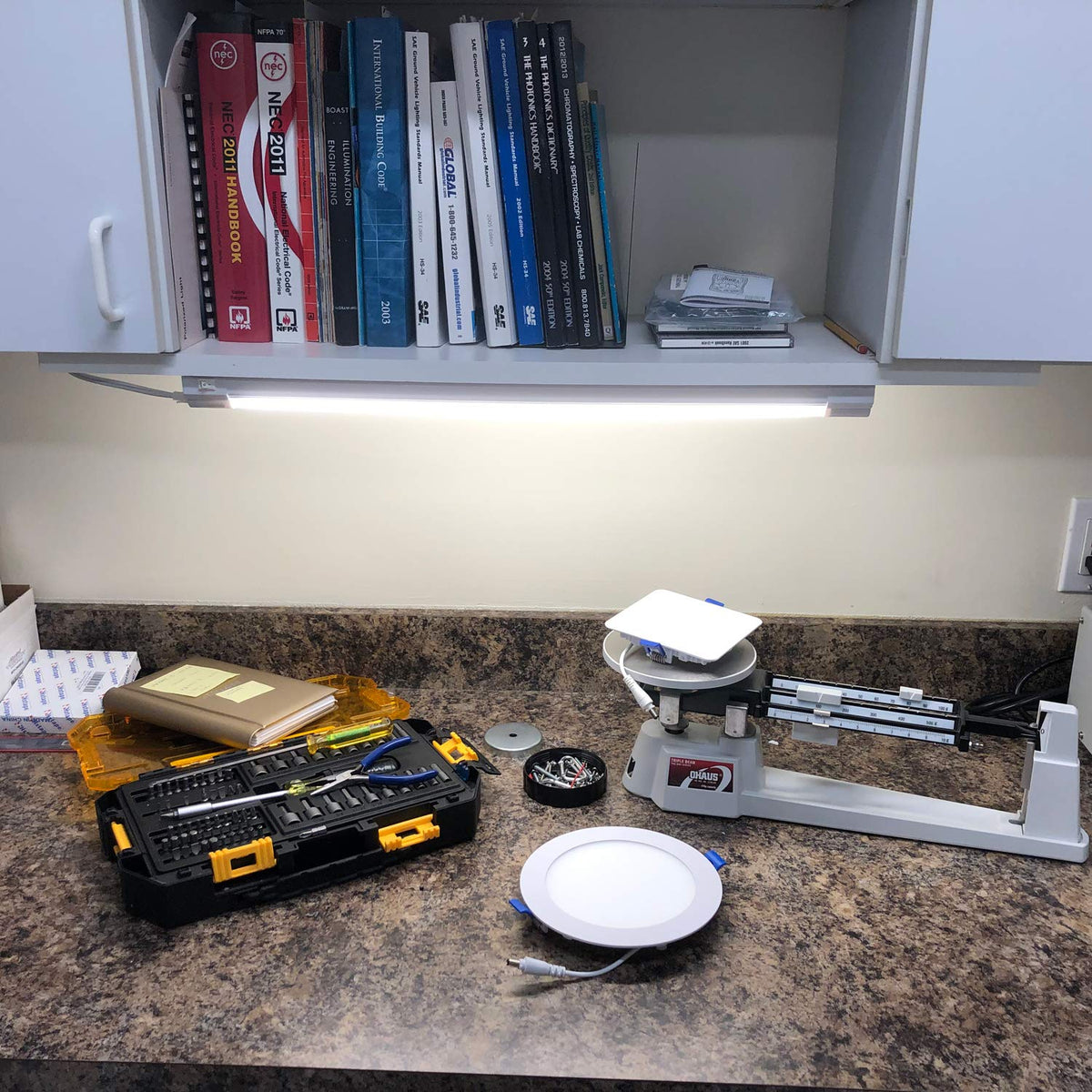 24 in. LED Under Cabinet Light, 1200 Lumens Warm White 3000K W5594