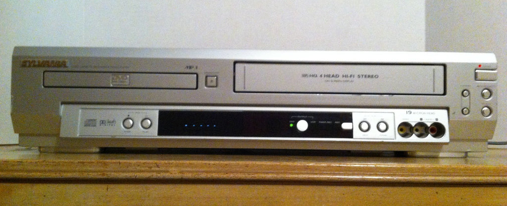 Video Cassette Recorder DVD Player R869