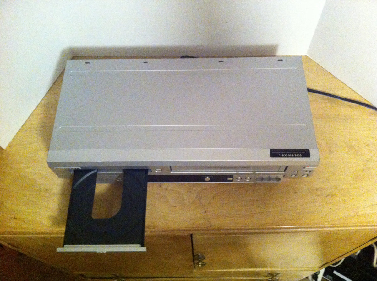 Video Cassette Recorder DVD Player R869